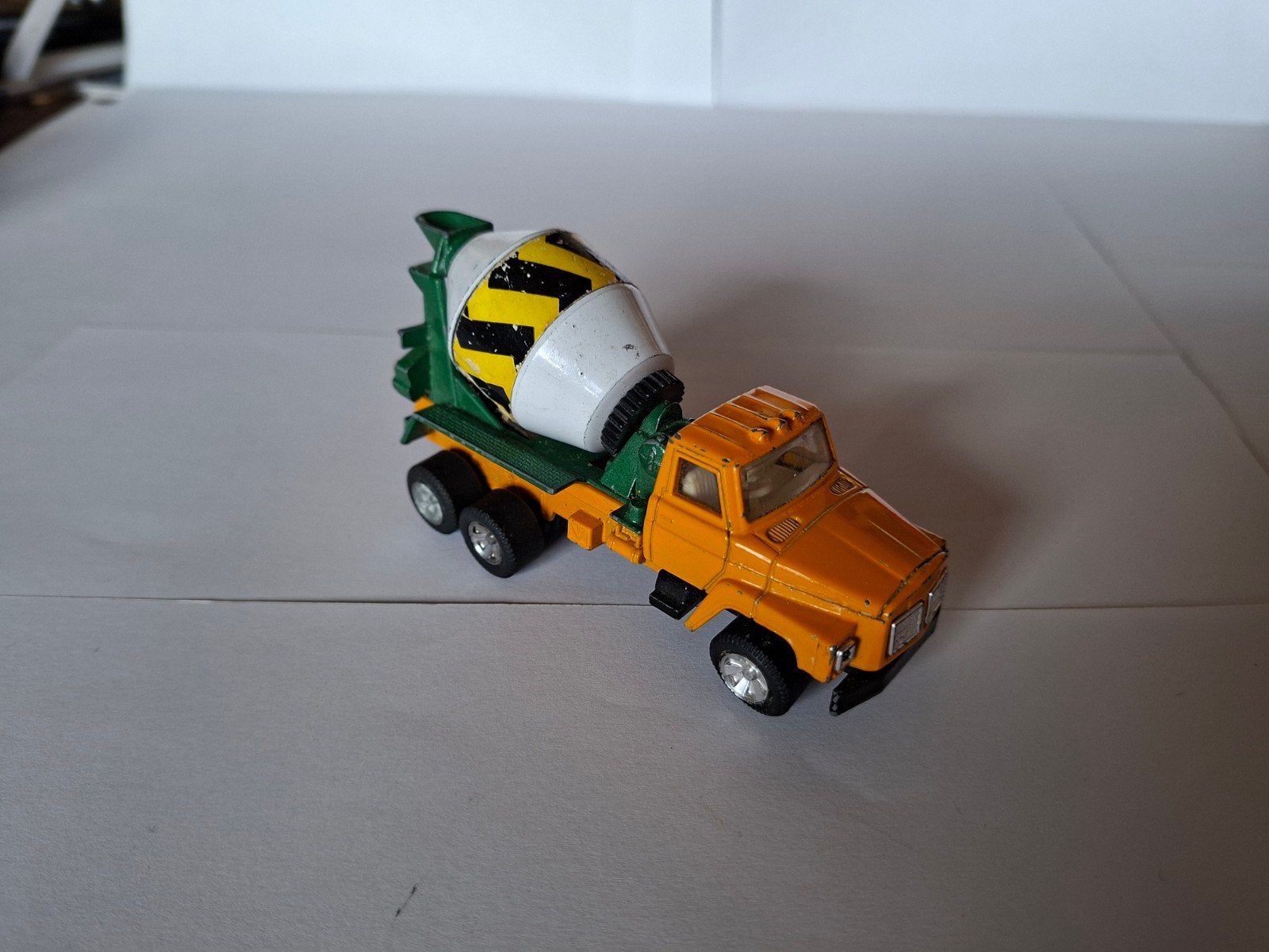 Tomica Dandy Scania Torpedo betonwagen S=1/70, Ophalen of Verzenden, Zo goed als nieuw, Bus of Vrachtwagen