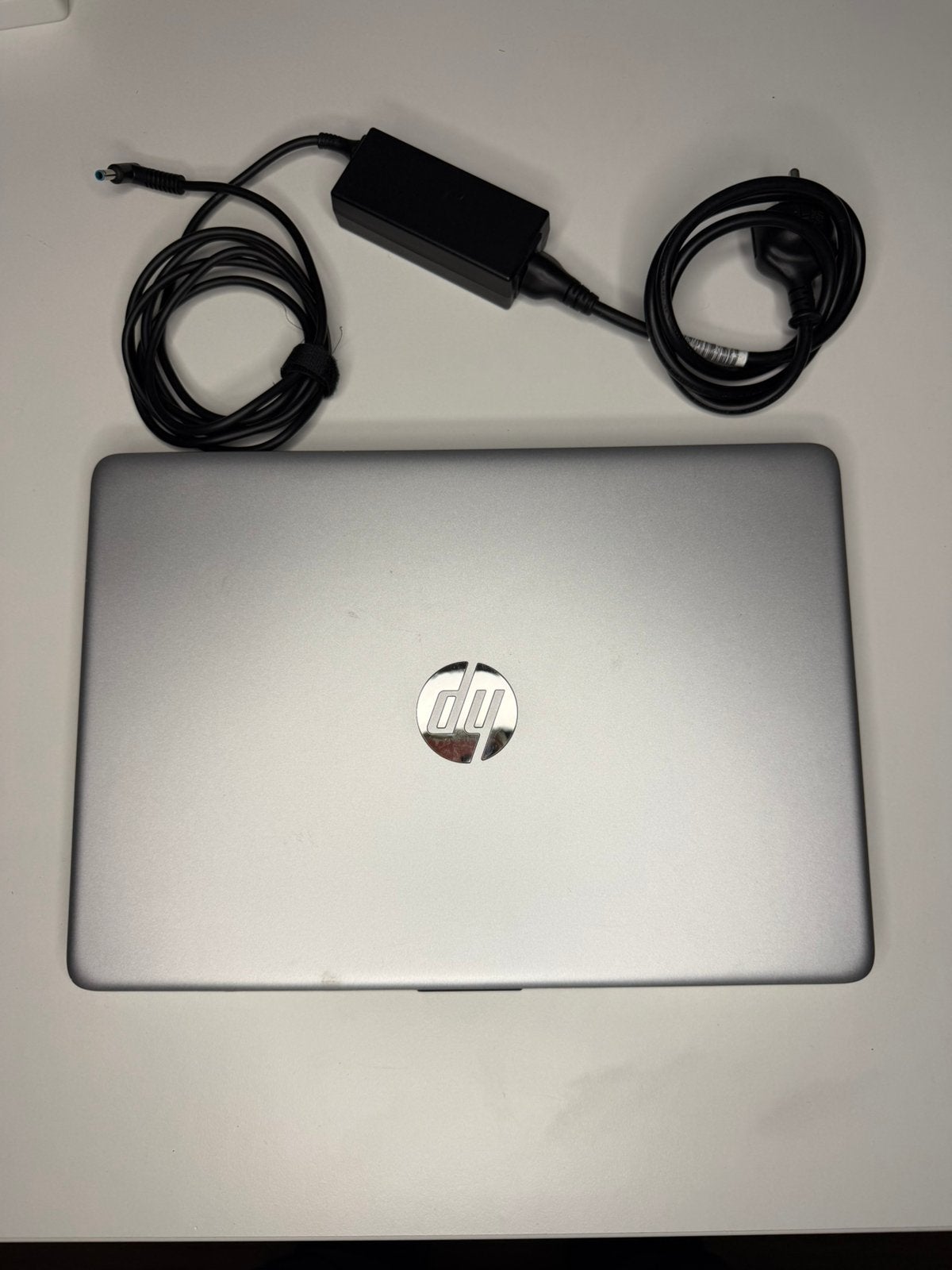 HP Laptop 14" • batterij 100% • met oplader, Gebruikt, 2 tot 3 Ghz, Qwerty, 8 GB