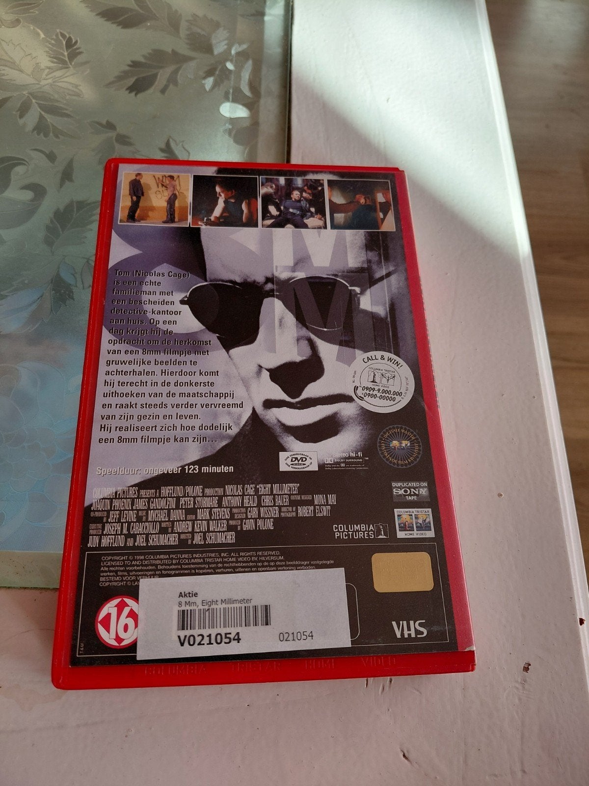 VHS 8MM Nicolas Cage Columbia TriStar Rode Big Box FilmClub., Gebruikt, Vanaf 16 jaar, Ex-rental, Ophalen of Verzenden