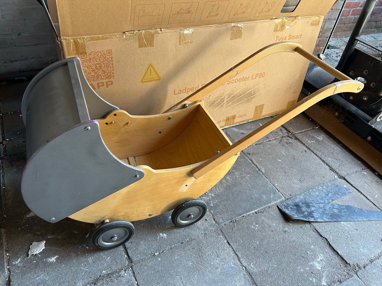 Houten poppenwagen, Ophalen, Gebruikt, Babypop