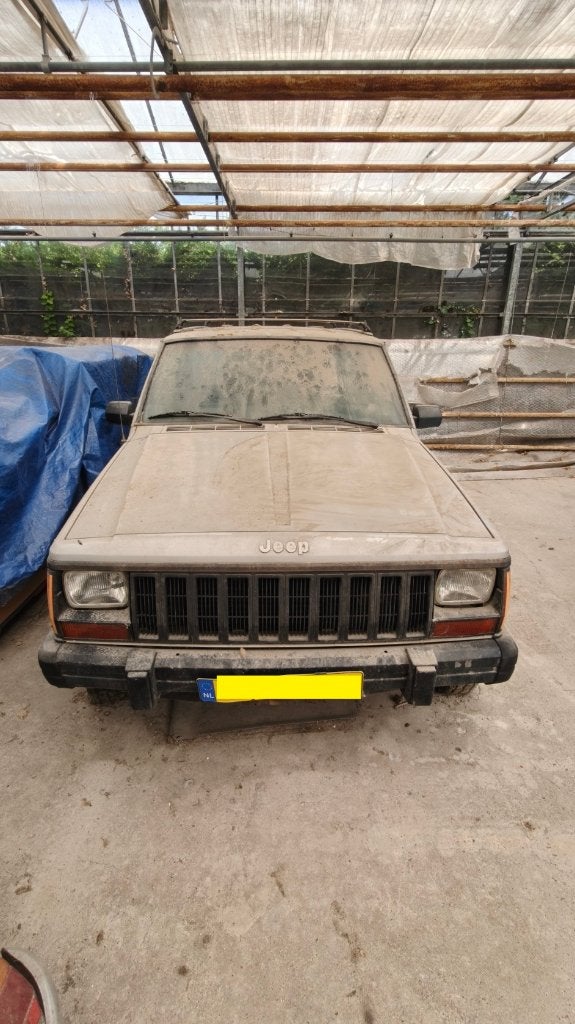 Barnfind.zeldzame Jeep cherokee, Auto's, Oldtimers, Stof, Particulier, SUV of Terreinwagen, Zilver of Grijs