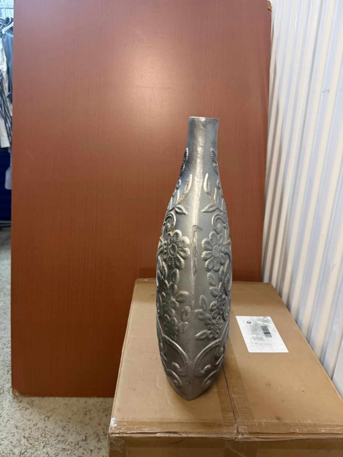 Prachtige zilverkleurige vaas, Ophalen of Verzenden, Zo goed als nieuw, Geschikt voor droogbloemen, 50 cm