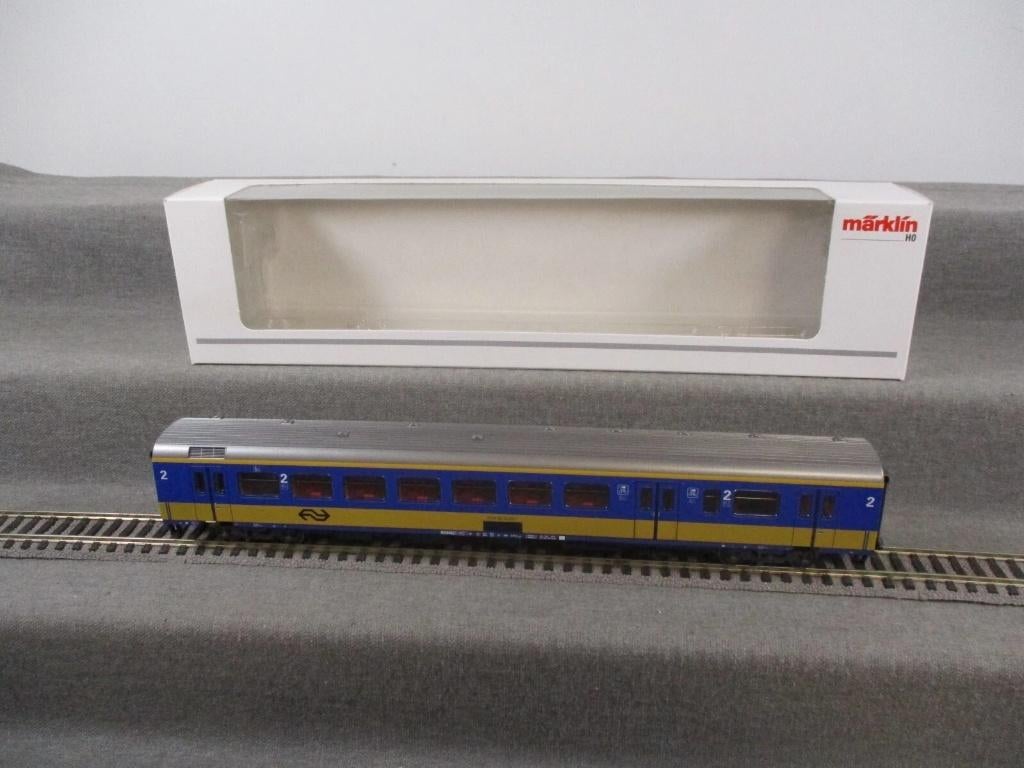 MÄRKLIN 42651: ICR-rijtuig 2e klasse (BKR) m. fietsafdeling, Wisselstroom, Wagon, Ophalen of Verzenden, Zo goed als nieuw