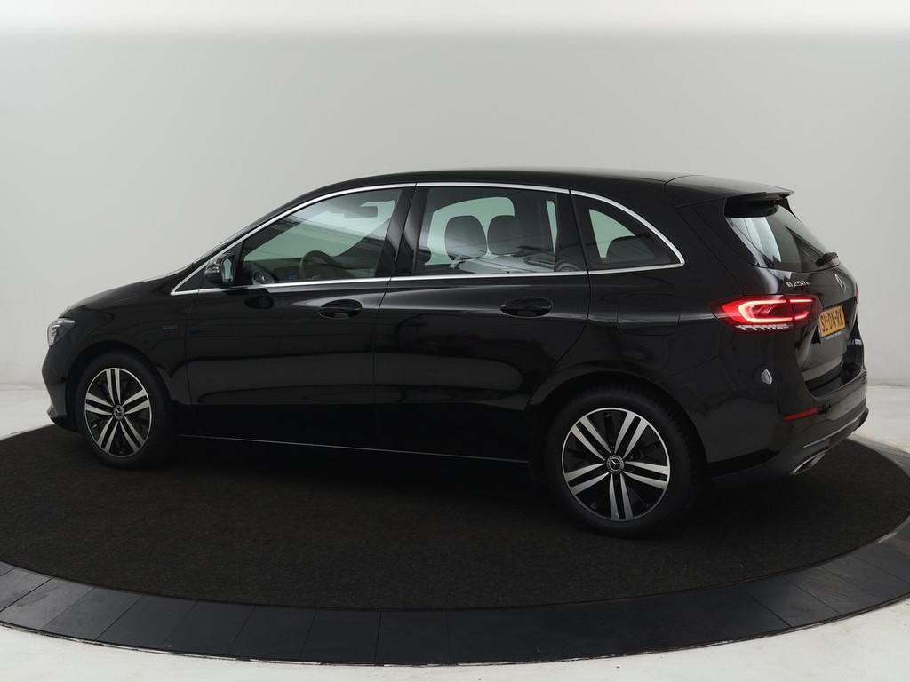 Mercedes-Benz B-klasse 250e Urban | SOH 96% | Leder | Stoelv, Auto's, Mercedes-Benz, Gebruikt, 4 cilinders, 16 kWh, Zwart