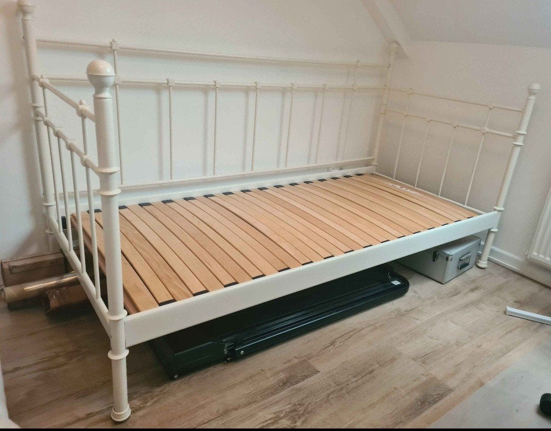 IKEA Tromsnes eenpersoonsbed, Ophalen, Zo goed als nieuw