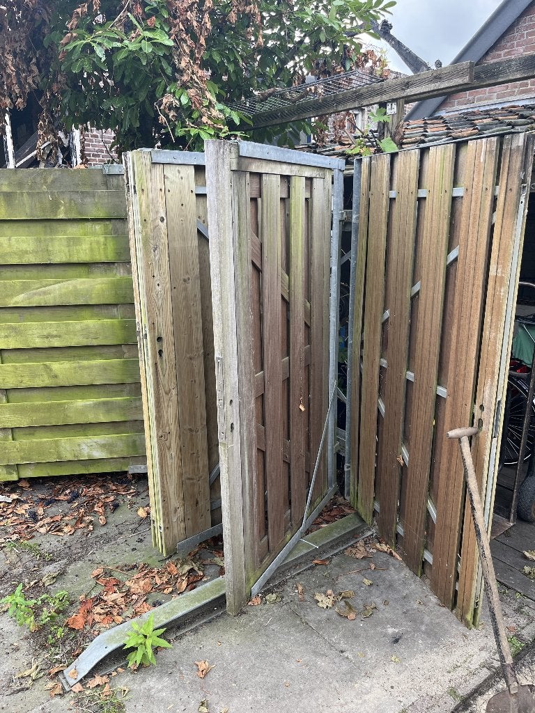 Tuinscherm display / waaier, Ophalen, Staal, 200 cm of meer, Zo goed als nieuw