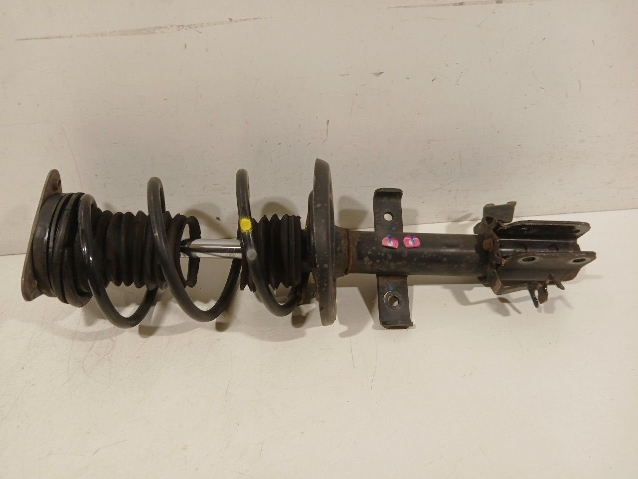 Veerpoot rechts voor Renault Clio, Auto-onderdelen, Onderdelen@venauto.nl, Van der Ven Autorecycling B.V., Gebruikt, Ettenseweg 76, 4706 PB Roosendaal, The Netherlands