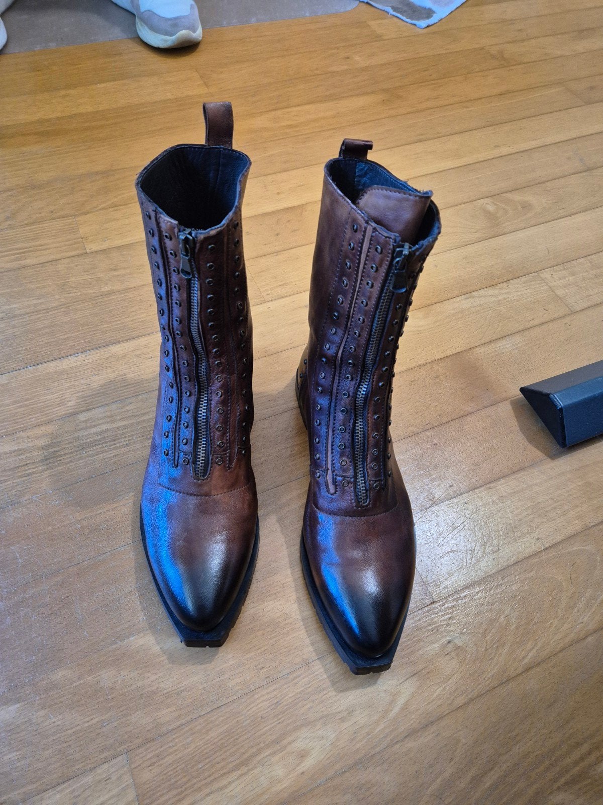 Exclusieve handgemaakte leren laarsjes, maat 41, Ophalen of Verzenden, Nieuw, Bruin