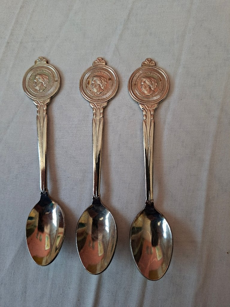 3 theelepels Wilhelmina 1 cent, Ophalen of Verzenden, Gebruikt, Speld(je) of Lepel(tje)