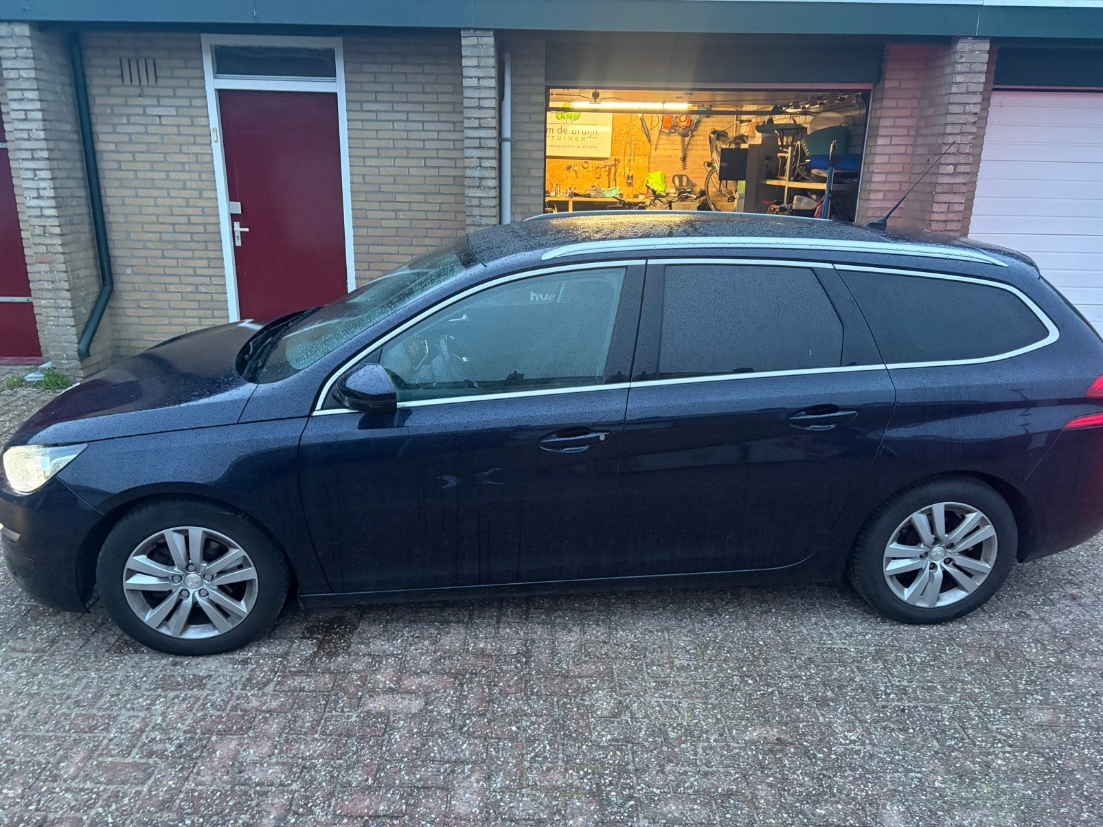 Peugeot 308 1.6 Bluehdi 120pk 2015 Blauw, Voorwielaandrijving, Stof, 4 cilinders, Parkeersensor
