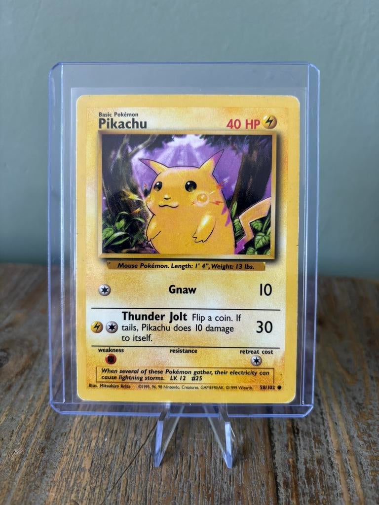 Pikachu 58/102 Base set, Ophalen of Verzenden, Losse kaart