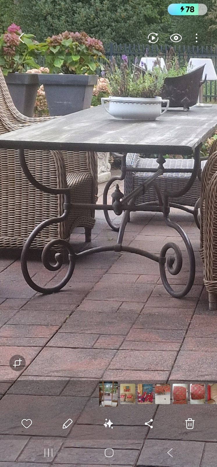 Grote smeedijzeren tuintafel met vergrijsd teakhout blad, Tuin en Terras, Ophalen, Gebruikt, Rechthoekig, Metaal