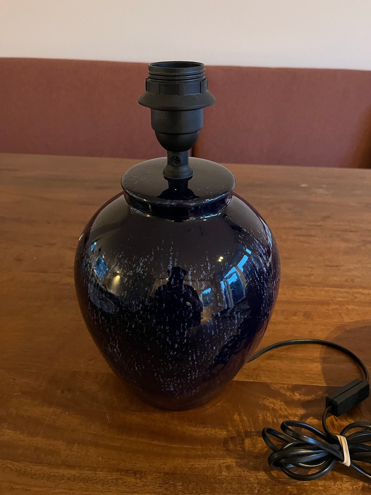 Vintage IKEA lampenvoet - Diepblauw met spikkelpatroon, Gebruikt, Blauw, Met schakelaar, E27 (groot)