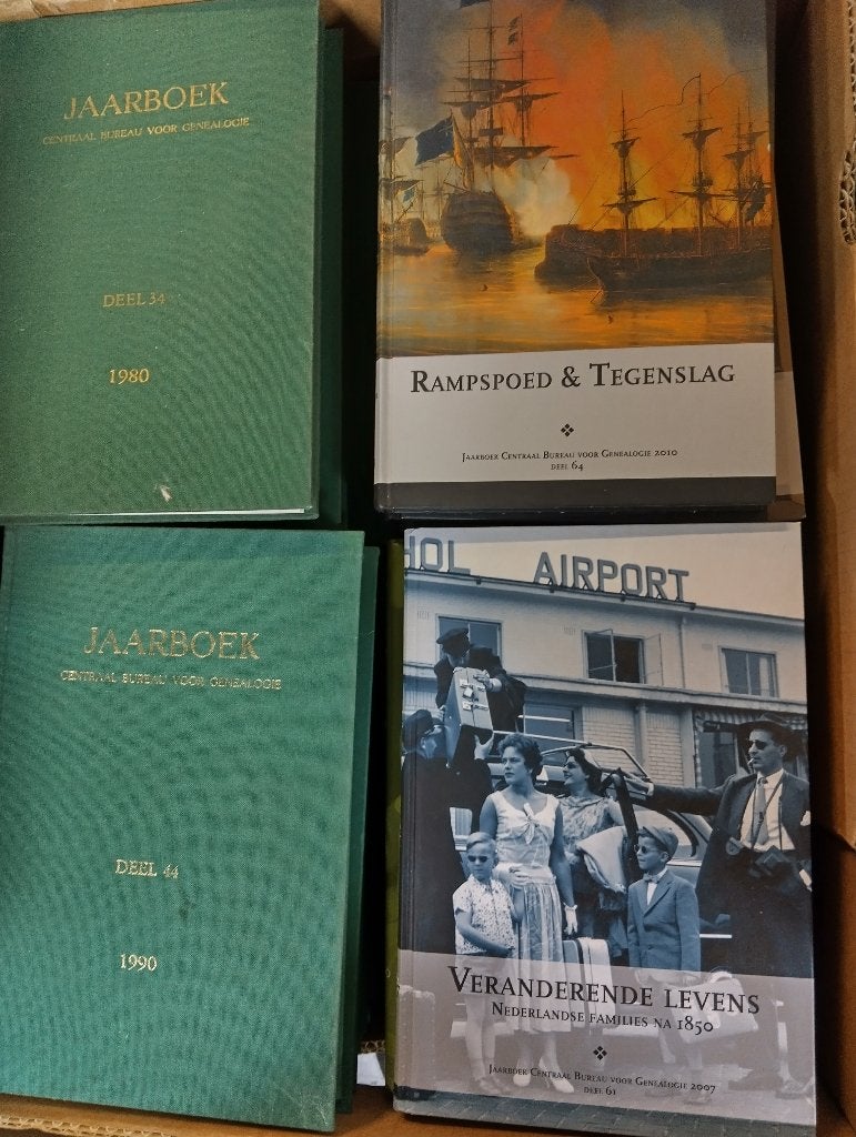 Nr. xxx 41 Jaarboeken Centraal bureau voor Genealogie, Ophalen of Verzenden, Gelezen, Diverse auteurs