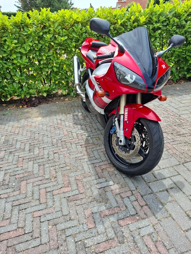Yamaha R1 bj 2000, Sportuitlaat, 4 cilinders, Motorrijbewijs A, Gebruikt