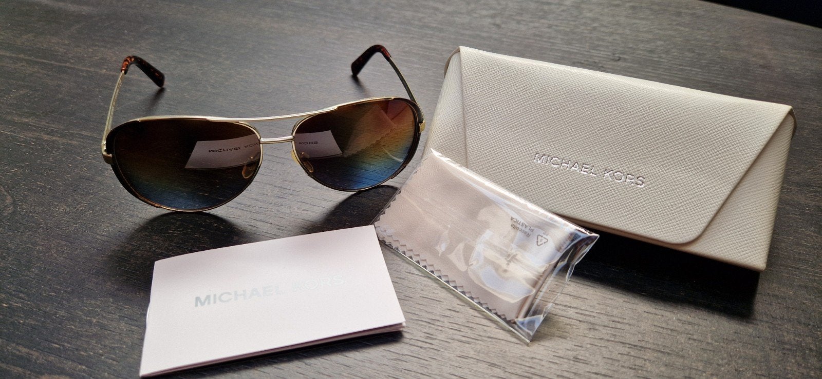 Michael Kors Zonnebril - Goudkleurig met Bruine Glazen, Overige merken, Zonnebril, Bruin, Ophalen of Verzenden