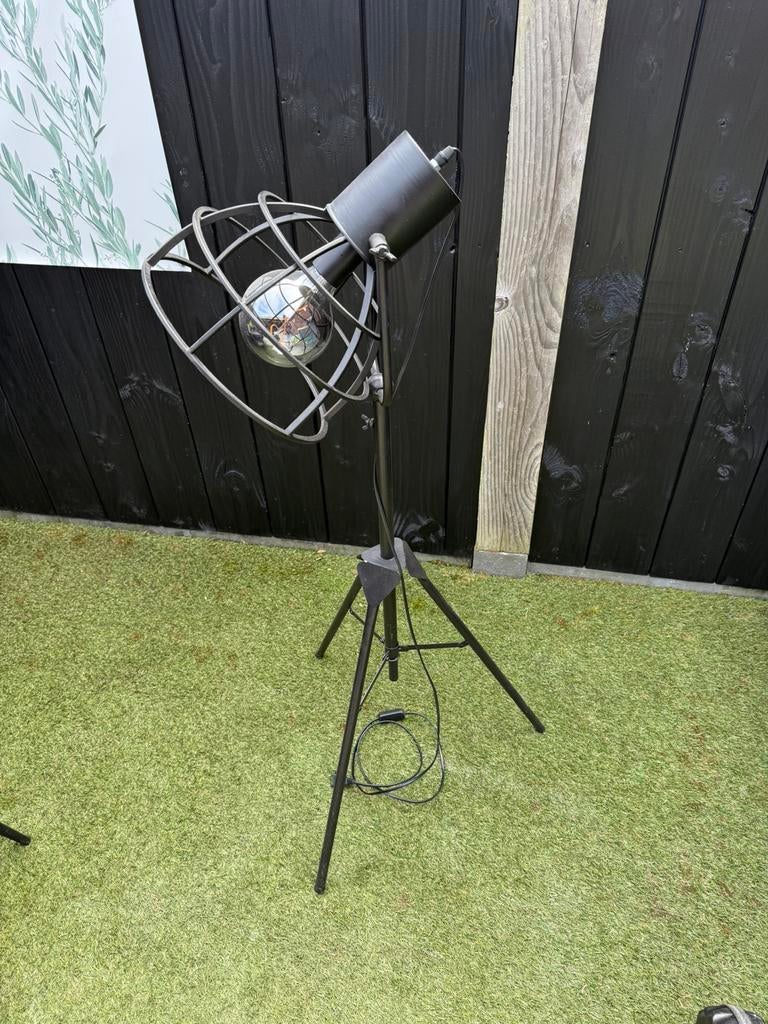 Zwarte Staande lamp, Ophalen of Verzenden, Zo goed als nieuw