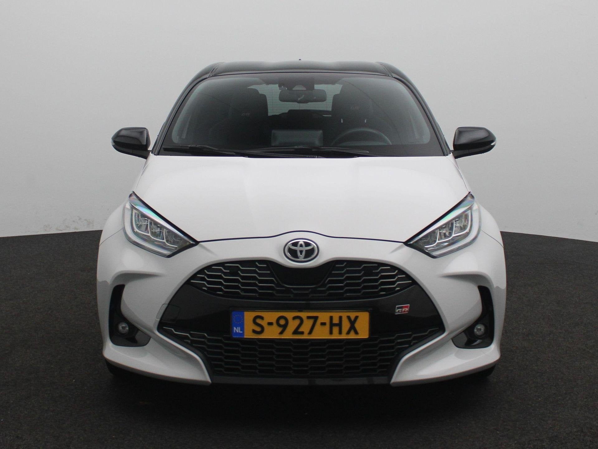 Toyota Yaris 1.5 Hybrid GR Sport | Apple Carplay/Android | c, Auto's, 450 kg, Gebruikt, Euro 6, 49 €/maand
