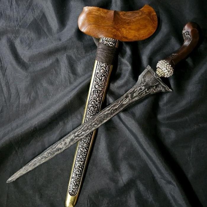 Antieke Keris Brojol Dwiwarna Batu Lapak Wengkon Isen KNN30, Antiek en Kunst, Verzenden, Overige materialen, Indonesië, Meerkleurig