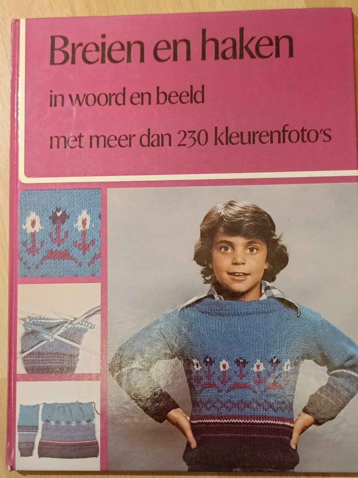 Breiboek uit de jaren '70 Breien en Haken in woord en beeld, Boeken, Ophalen of Verzenden, Gelezen, Breien en Haken