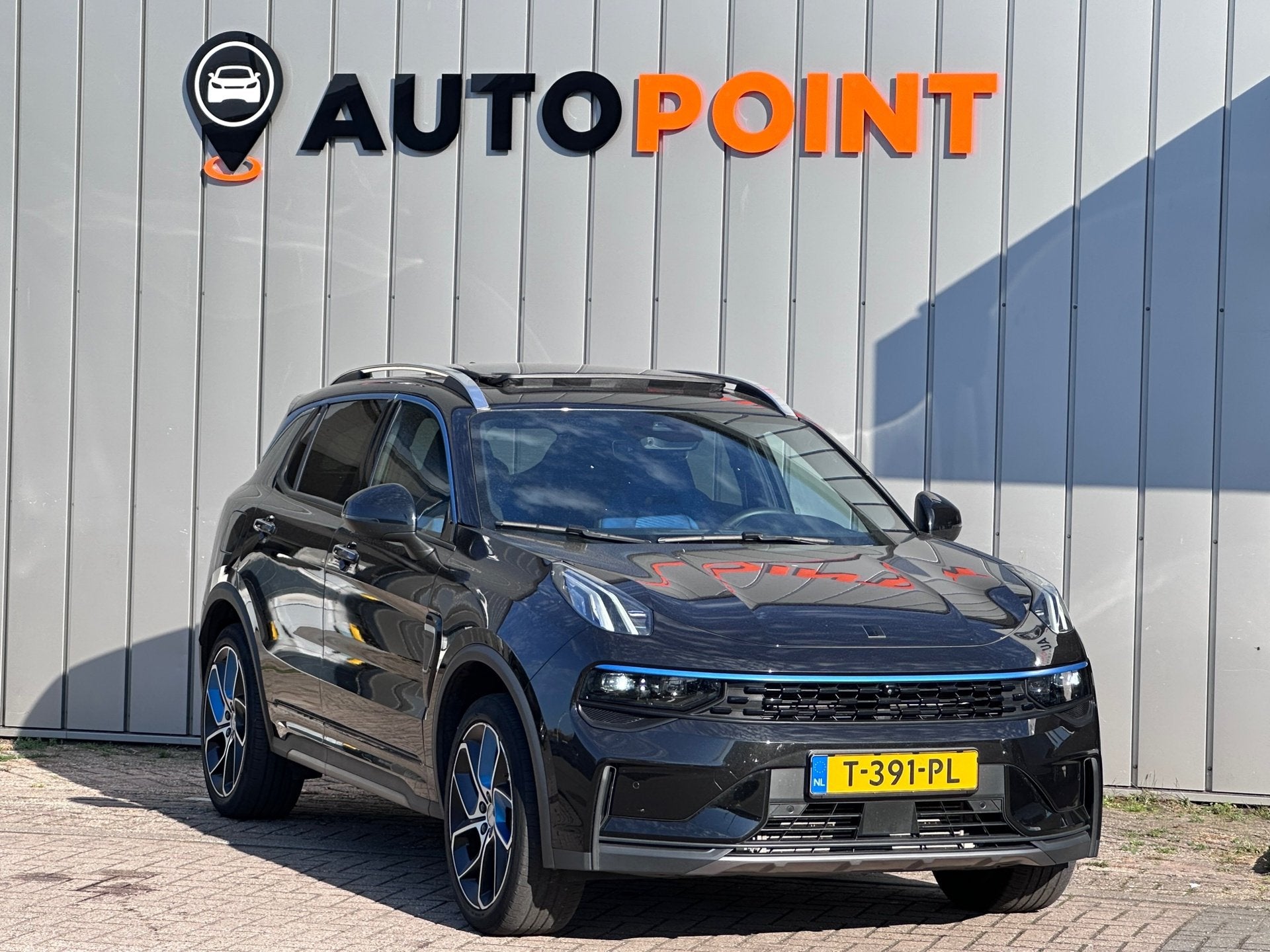 Lynk & Co 01 1.5 PHEV MY22 6,6kWh Zwart FACELIFT SOH 97% PAN, Auto's, Dealer onderhouden, Euro 6, Bedrijf, 1854 kg