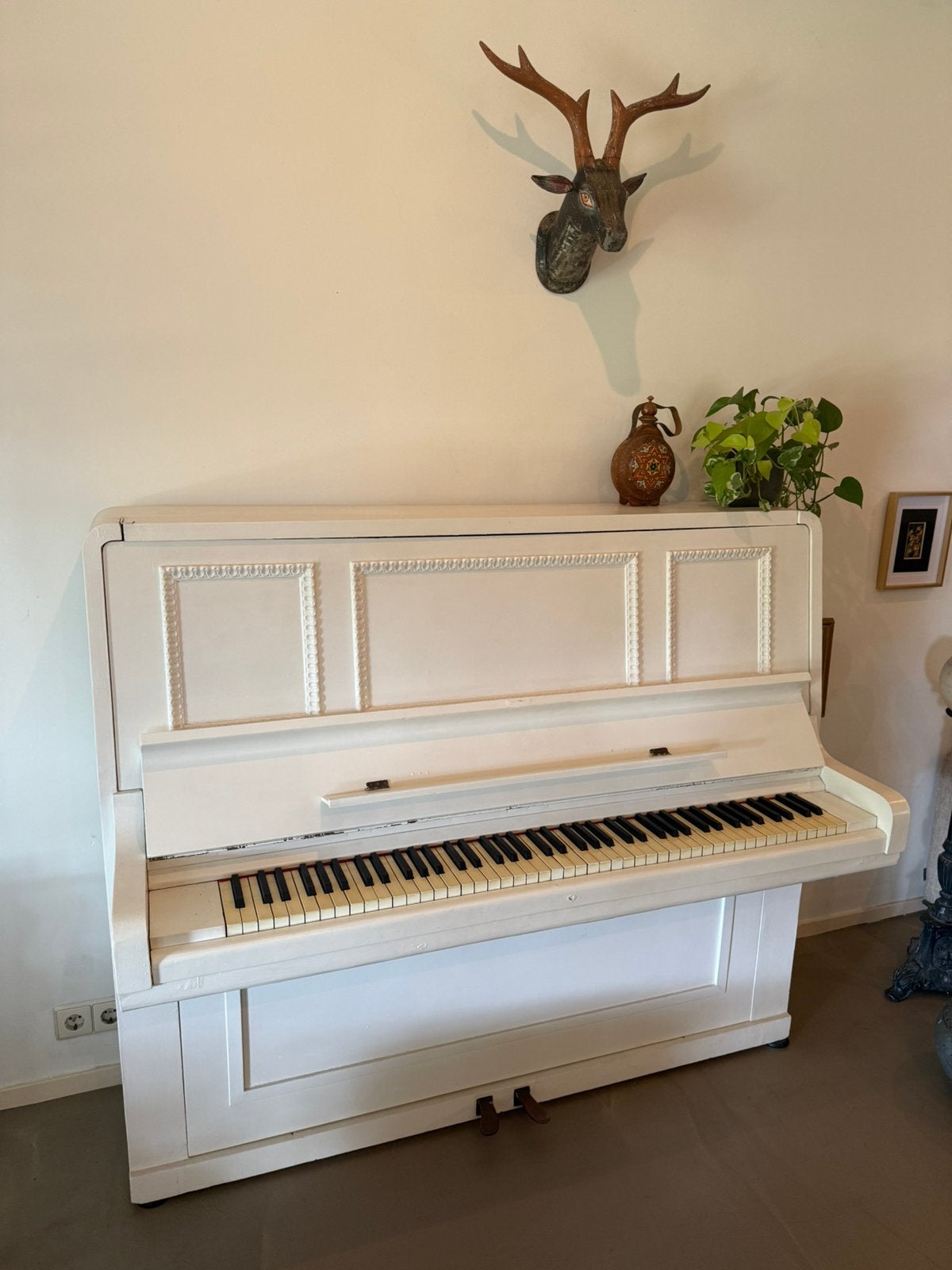 Prachtige vintage piano, volledig werkend., Muziek en Instrumenten, Ophalen, Zo goed als nieuw, Wit
