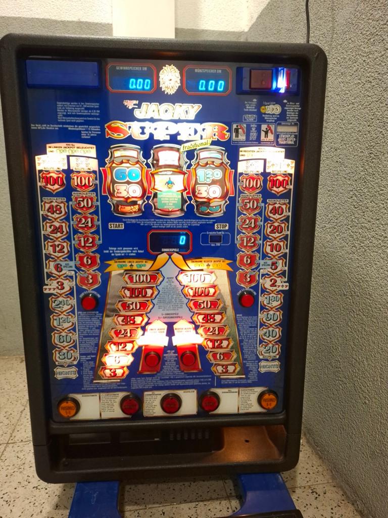 Jacky Super gokkast - Klassieke speelautomaat, Verzamelen, Automaten | Gokkasten en Fruitautomaten, Overige munten, Ophalen, Gebruikt