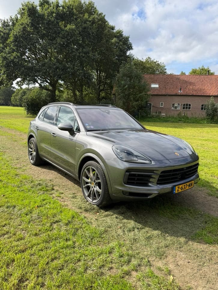 Porsche Cayenne E-Hybrid  462 pk FullOptions Dealonderhouden, Auto's, Automaat, 2270 kg, Euro 6, 2995 cc