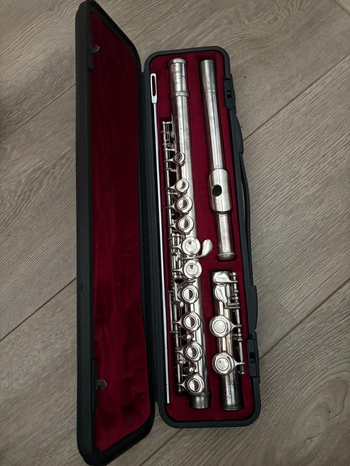 Yamaha Dwarsfluit YFL-211SII met koffer, Muziek en Instrumenten, Blaasinstrumenten | Dwarsfluiten en Piccolo's, Ophalen, Gebruikt