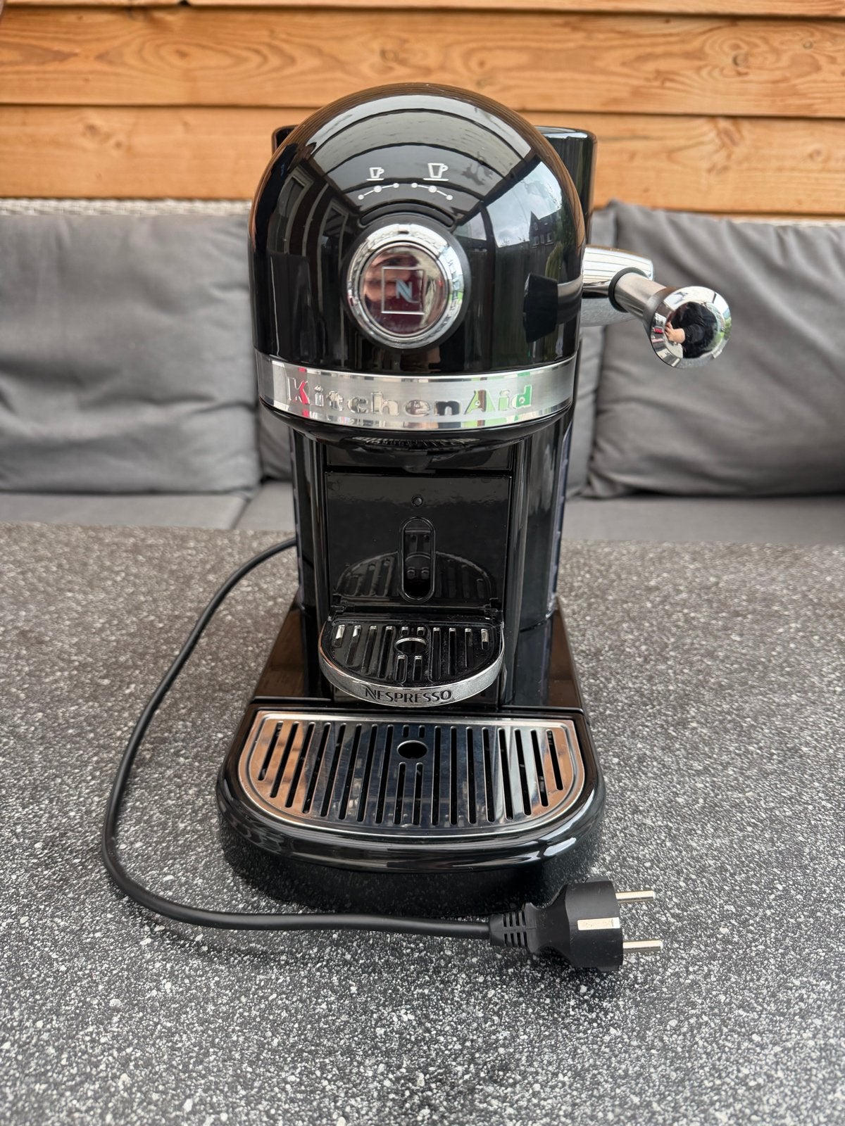 KitchenAid Nespresso Koffiemachine - Zwart (met defect), Ophalen, Koffiemachine, Niet werkend, 2 tot 4 kopjes