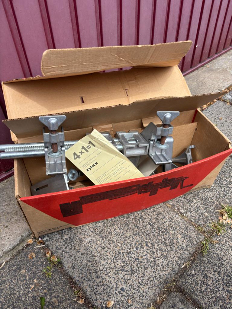 Zyliss bankschroef 4x1=1 met accessoires, Ophalen of Verzenden, Gebruikt