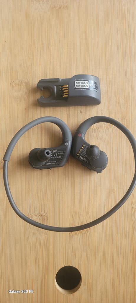 Sony NW-WS623/NW-WS625 Waterdichte Walkman, Gebruikt, Sony, Draadloos, Op oor (supra aural)