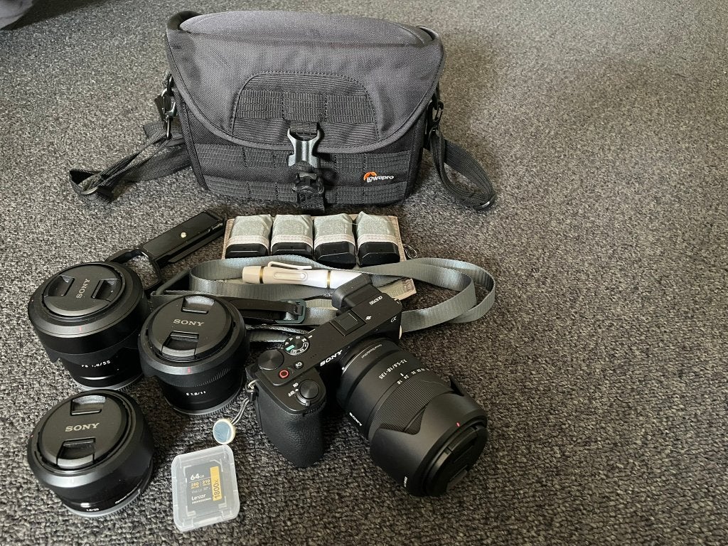 Sony A6700 + 18-135 + 35 f1.8 +55 f1.8 + 11 f1.8 +..., Fotograaf