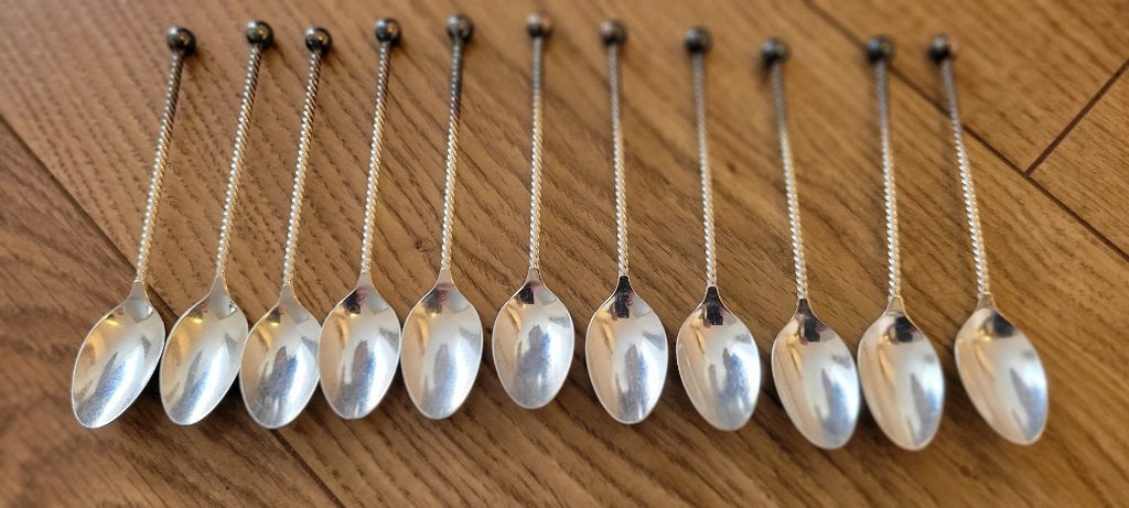 11 stuks Douwe Egberts theelepeltjes, verzilverd, Ophalen, Overige materialen, Gebruikt, Overige typen