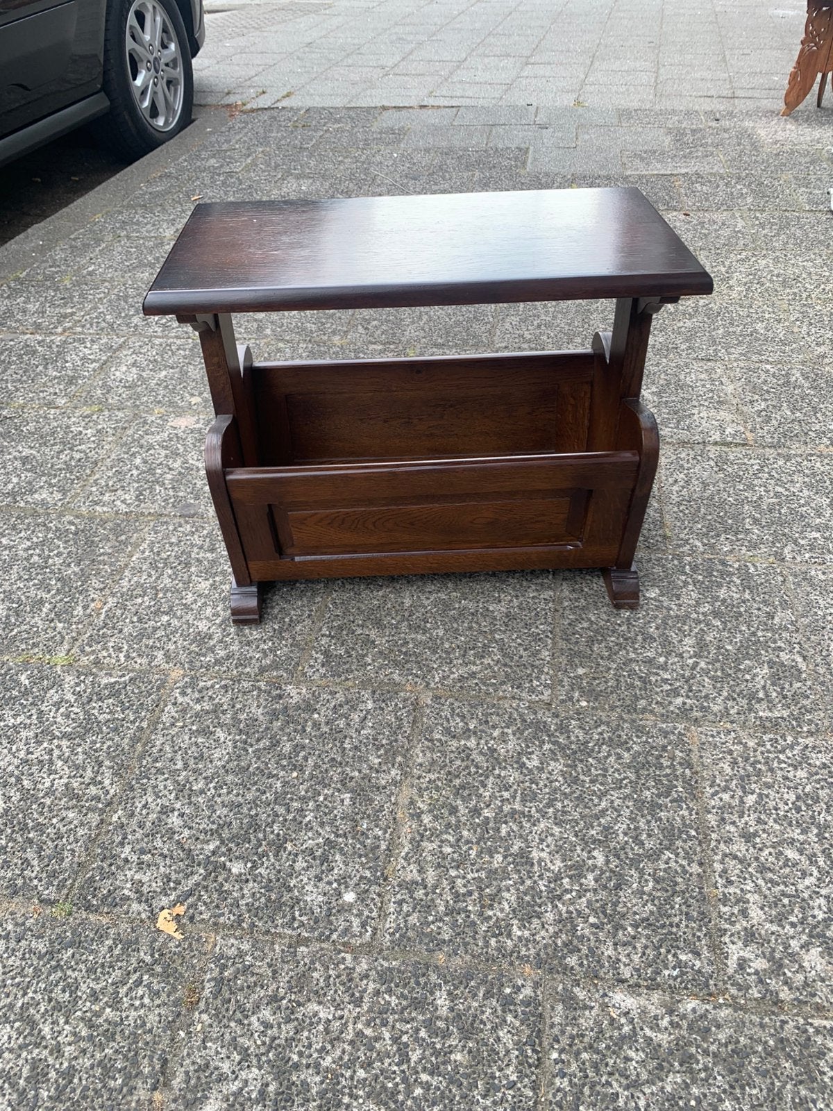 Krantenbak te koop, Ophalen, Zo goed als nieuw