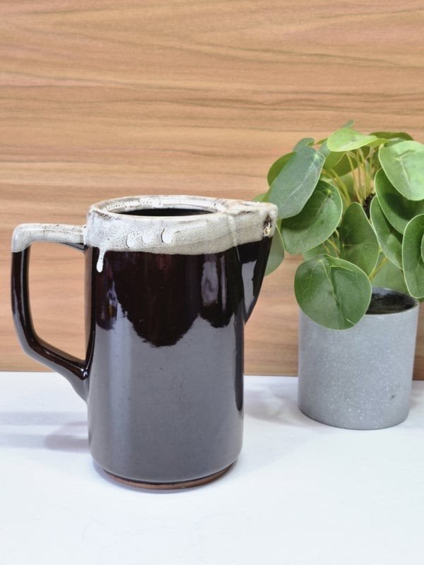Hull pottery Engeland,  kannetje met druipglazuur, Antiek en Kunst, Antiek | Keramiek en Aardewerk, Ophalen of Verzenden
