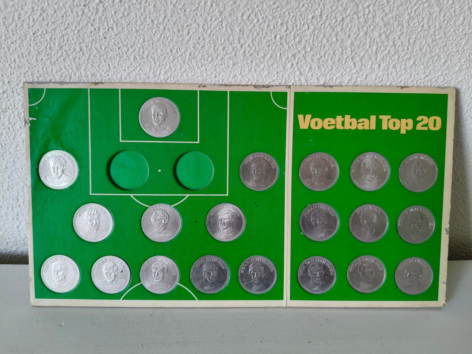 Voetbal Top 20 Shell verzamelalbum met munten, Ophalen of Verzenden, Gebruikt, Overige sporten, Overige typen