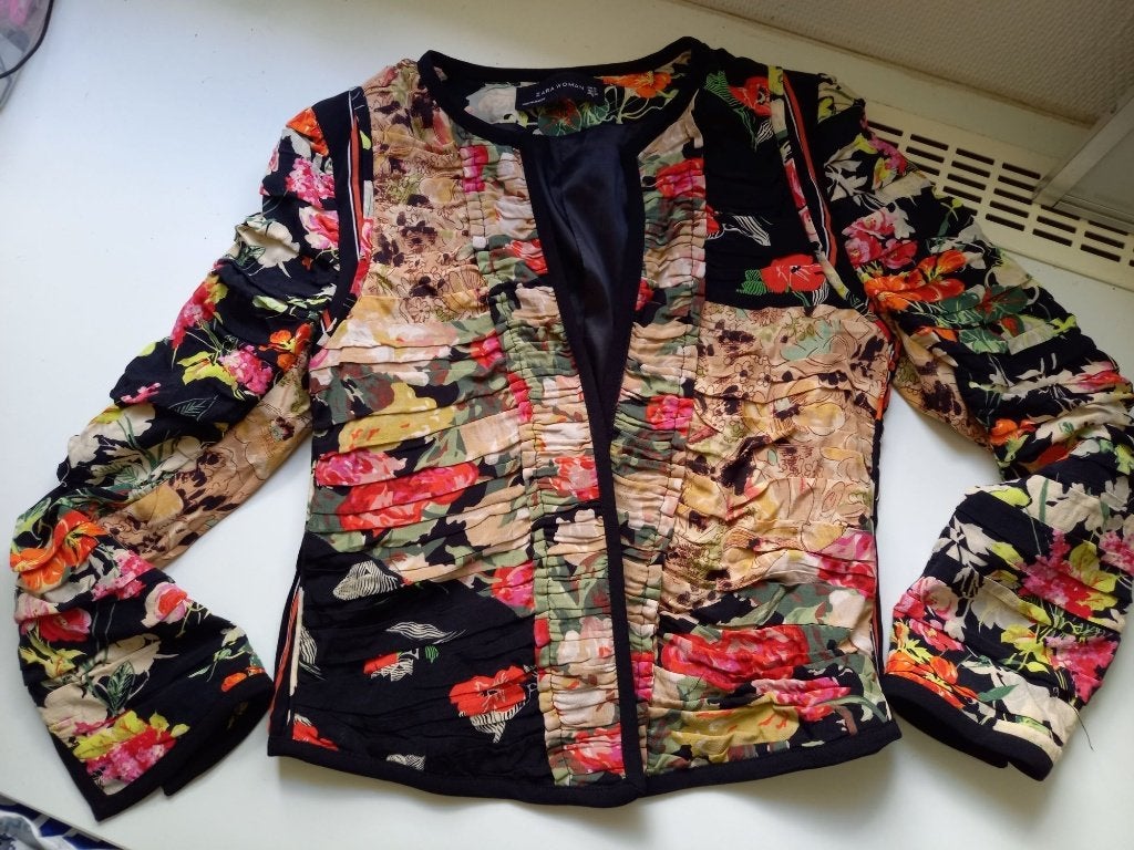 ZARA WOMAN pracht apart vest jasje met plooien. mt S-38, Kleding | Dames, Truien en Vesten, Maat 38/40 (M), Meerkleurig, Ophalen of Verzenden