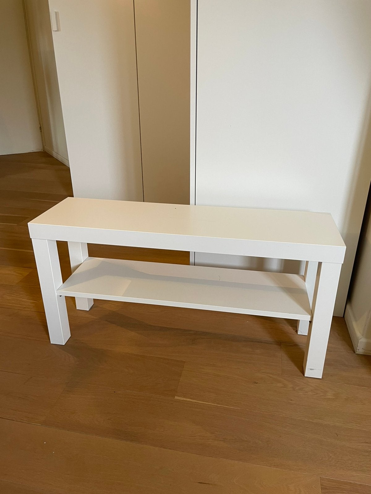 Gratis wit tv meubeltje ikea, Ophalen, Gebruikt, 25 tot 50 cm, Rechthoekig