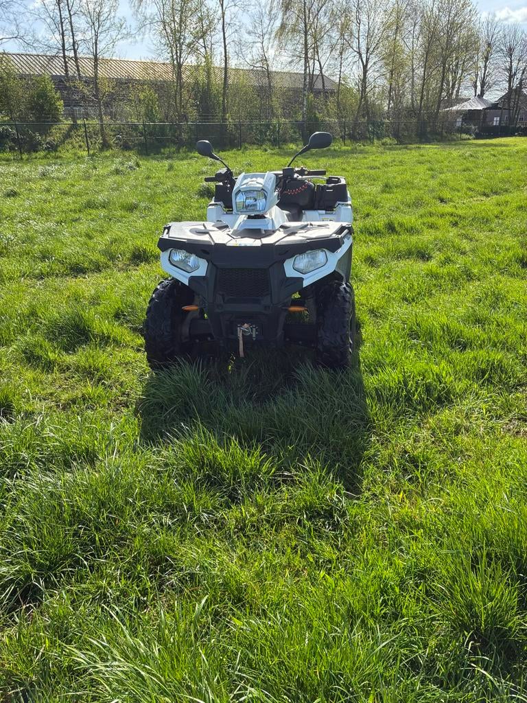 Polaris Quad 600cc met 4x4 en verwarmd stuur, Ophalen