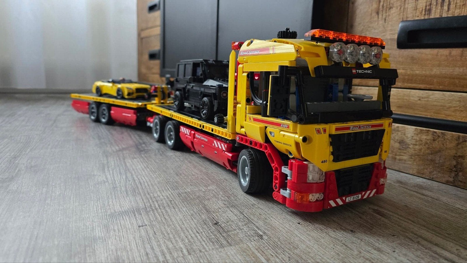 Lego flatbed truck 8109, Ophalen of Verzenden