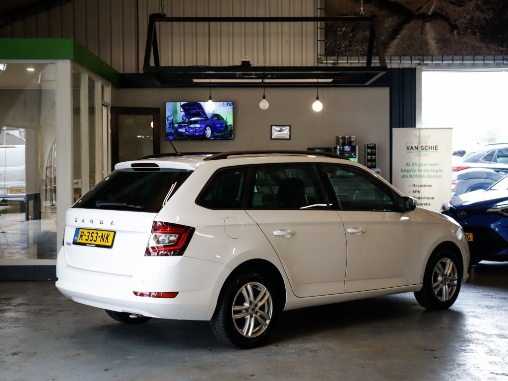 Skoda Fabia Combi 1.0 TSI Ambition 1e-Eig. & Keurig-Onderh B, Auto's, Keurmerk '100% Onderhouden', 12 maanden, Stof, Gebruikt