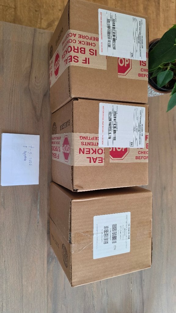 Pokemon sealed producten, Ophalen of Verzenden, Zo goed als nieuw, Booster, Foil