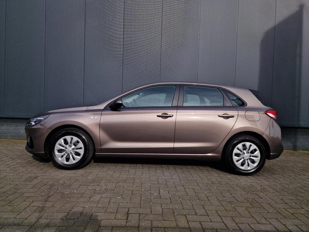 Hyundai I30 1.5 Dpi 110pk 6 bak, Voorwielaandrijving, 12 maanden, 15 km/l, Euro 6