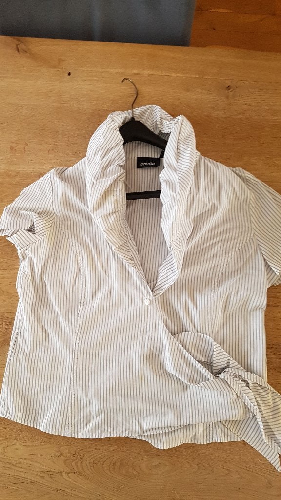 PROMISS.OVERSLAG BLOUSE.BIJZONDERE KRAAG.GESTREEPT GRIJS/WIT, Kleding | Dames, Promiss, Meerkleurig, Maat 42/44 (L), Ophalen of Verzenden
