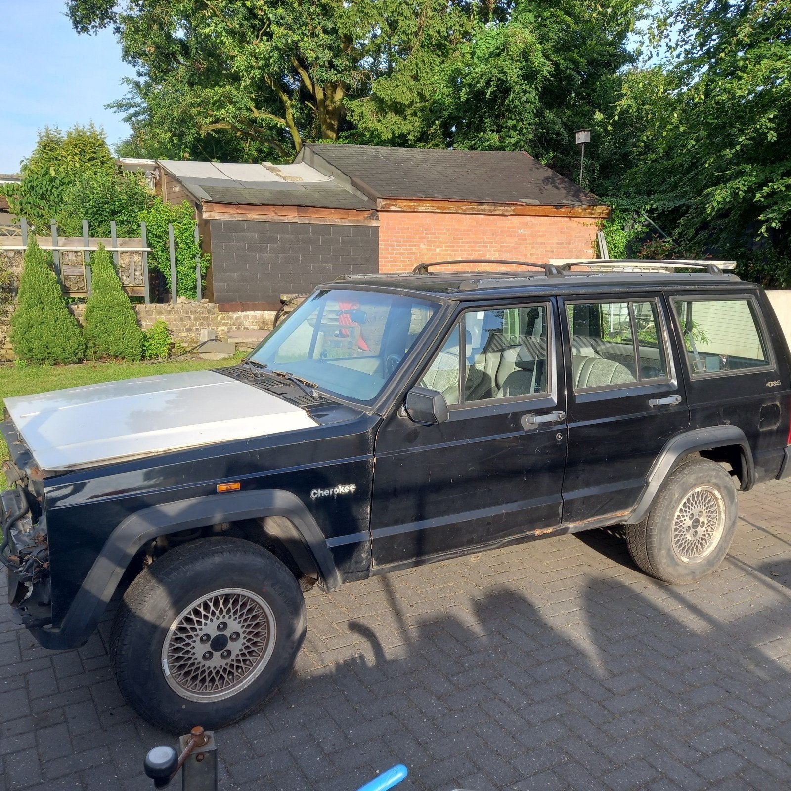 Jeep cherokee 2.5 liter 1993 koppakking lek duitse papieren, Ophalen