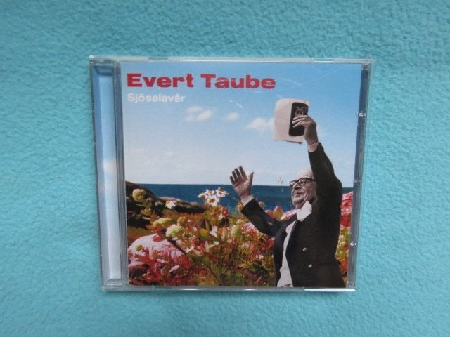 Zweedse CD: Evert Taube - Sjösalavår, Ophalen of Verzenden, Zo goed als nieuw, Album, Inclusief doosje