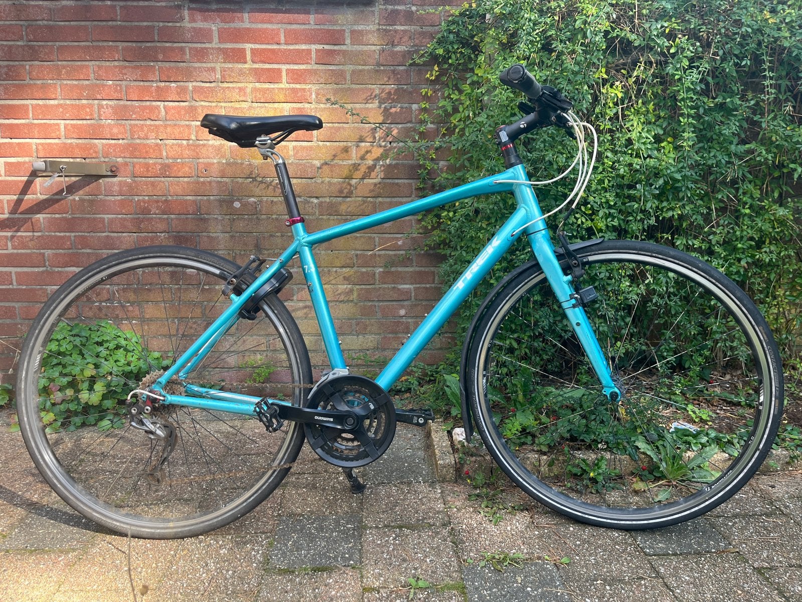 Trek FX 7.3 hybride fiets - oudje maar werkt nog, Fietsen en Brommers, 28 inch, Gebruikt, Velgrem, Meer dan 20 versnellingen