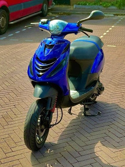 Piaggio Zip 2 Takt AC brom 2017 (lees beschrijving!!), Fietsen en Brommers, Scooters | Piaggio, Ophalen, Tweetakt, Maximaal 45 km/u