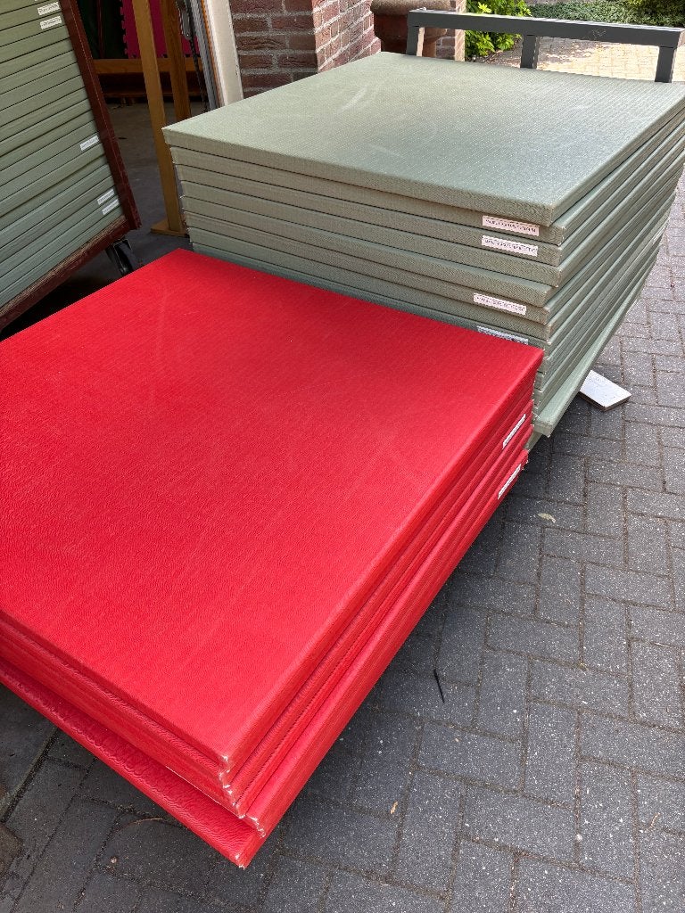 judomatten 100 x 100 x 4 cm zeer mooi +/- 170 stuks, Sport en Fitness, Vechtsporten en Zelfverdediging, Maat XS of kleiner, Ophalen